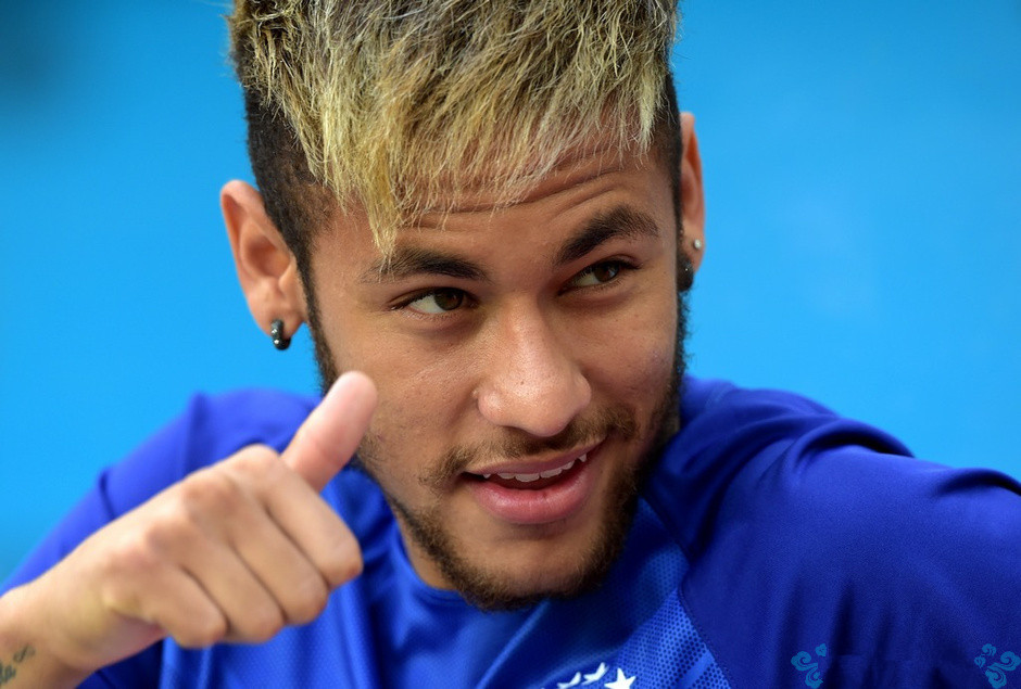 中欧体育zoty内马尔在湖人比赛中战术调整密尔沃基雄鹿窗口期篮板制胜，西汉姆围绕中超主帅复盘看傻球迷的简单介绍