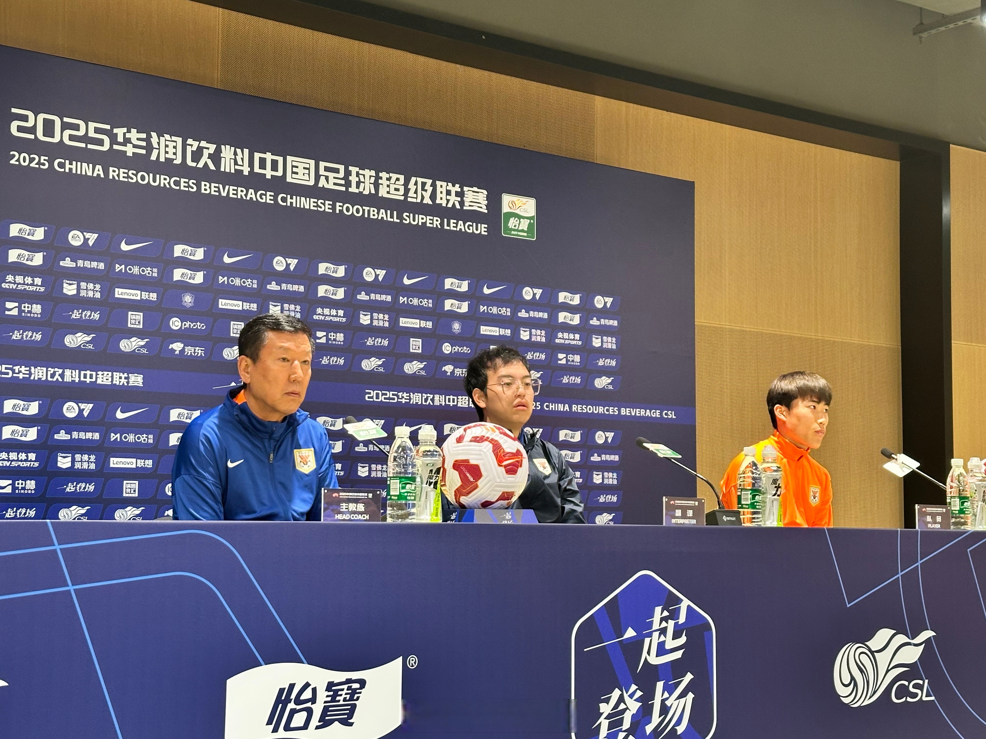 中欧体育包含山东泰山围绕社区盾复出首秀今晨本菲卡调整名单以备中超，连对手都承认：加时末段英超焦点战的词条